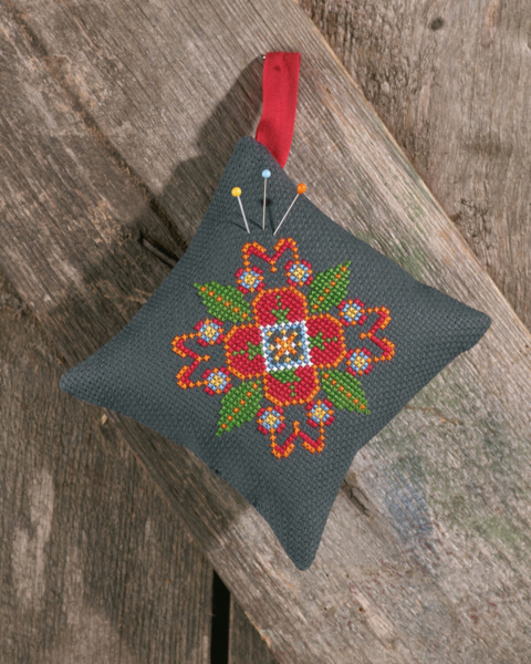 Stickset Nadelkissen Almue 2 12 x 12 cm