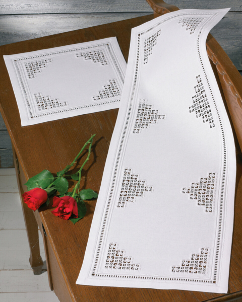 Stickset Hardanger 29 x 82 cm