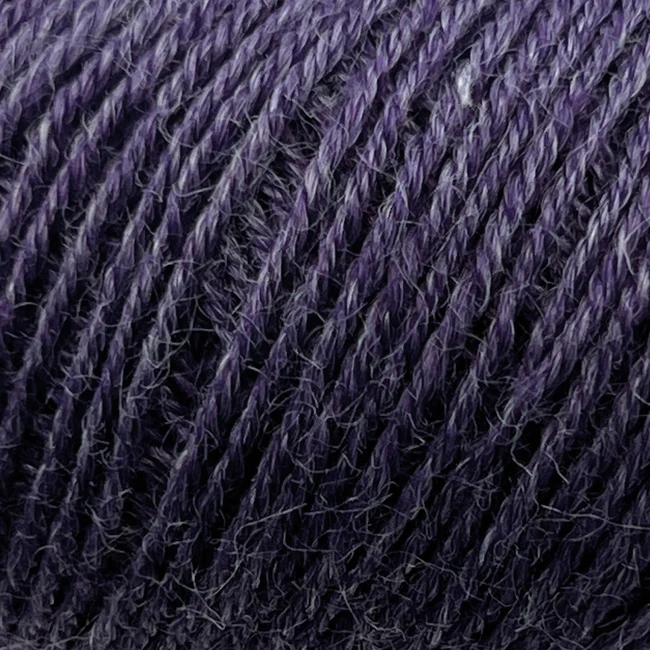 Onion Nettle Sock Yarn 1009 Dunkelviolett