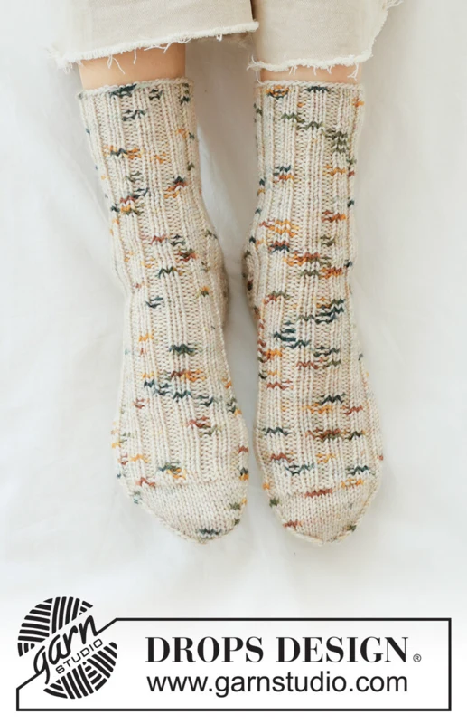 265-30 Spotted Sandstone Socks by DROPS Design