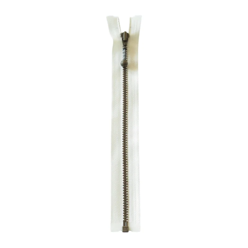 YKK Teilbarer Reißverschluss Metall 4 mm (25-65 cm) 841 Ecru, Antikmessing